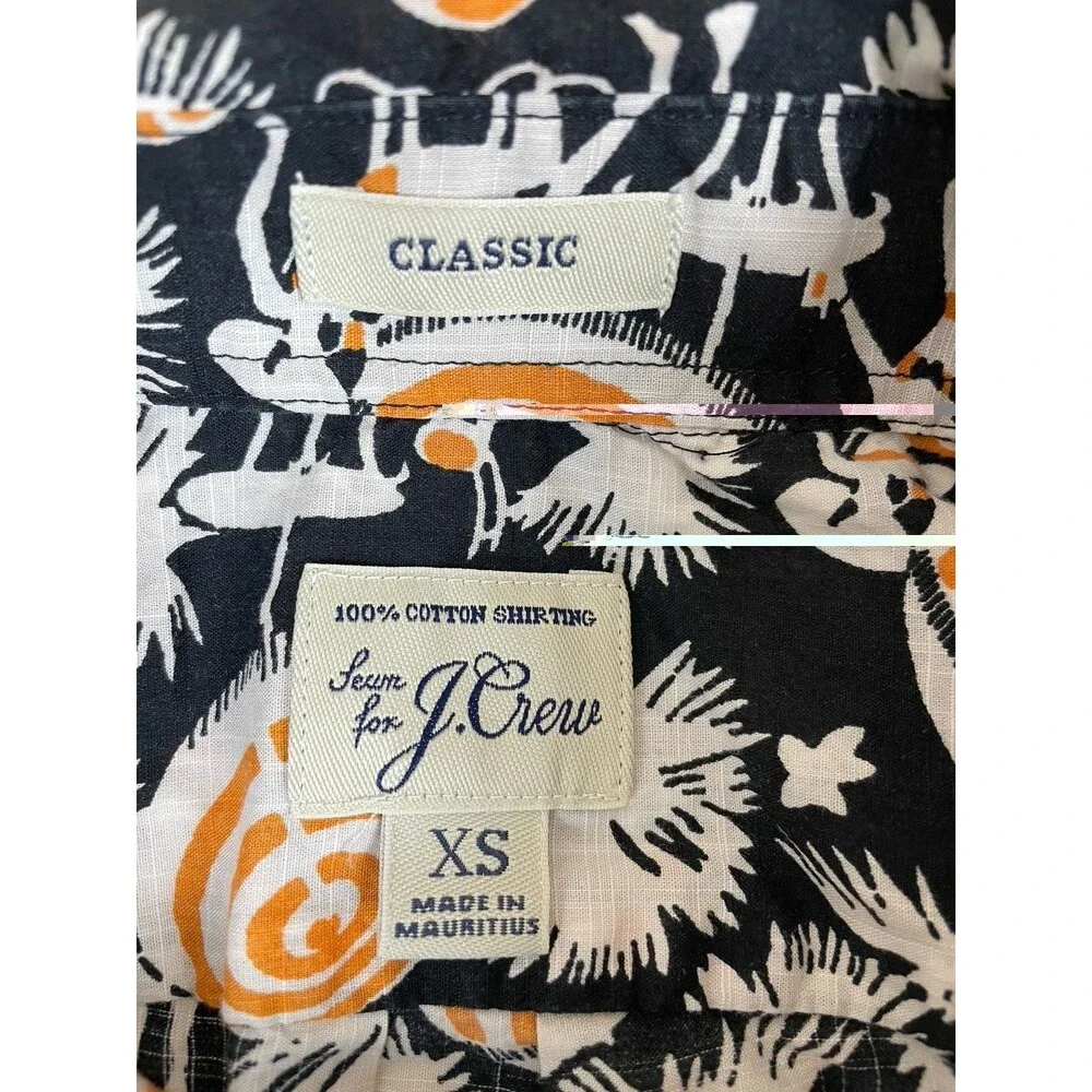 J Crew Mens XS Button Up Beach Summer Pocket Shirt Classic Fit Short Sleeve